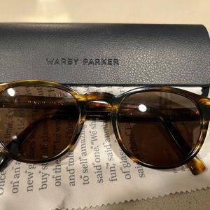 Wasn’t Parker sunglasses with case for sale.  Tortoise shell